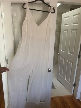 NWT 100% Linen Tie-Shoulder Jumpsuit